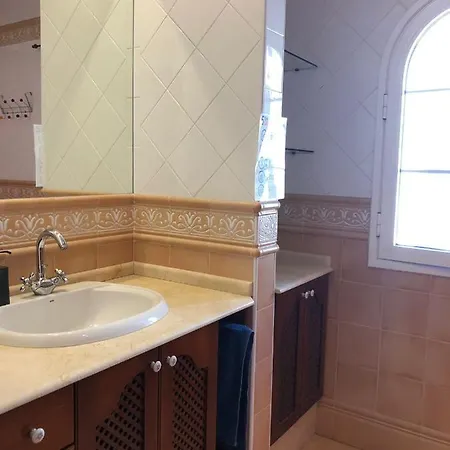 Duque Nest Hostal Costa Adeje (Tenerife)