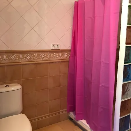 Duque Nest Хостел Адехе