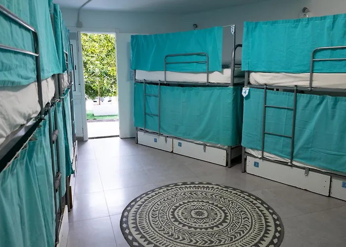 Duque Nest 호스텔 *