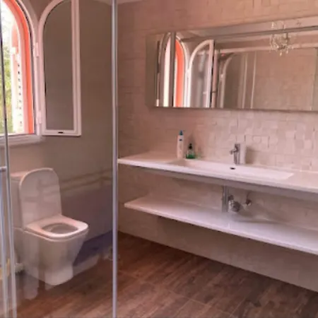 旅馆 Duque Nest 阿德耶