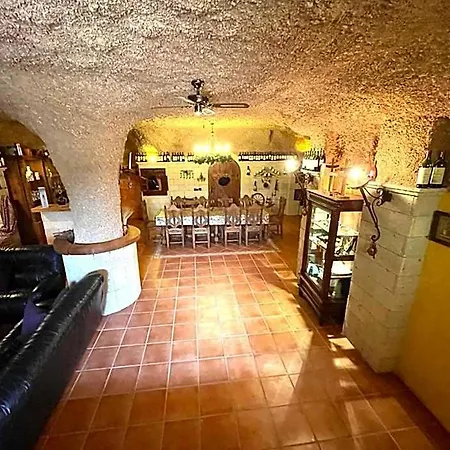 Duque Nest Hostel *