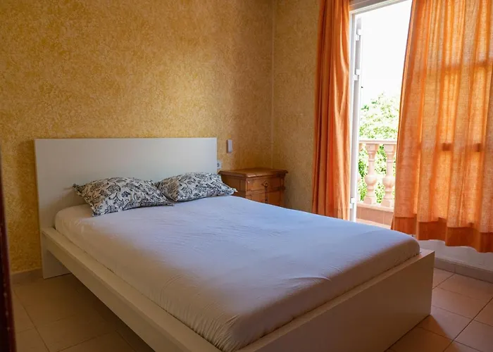 Duque Nest Albergue *